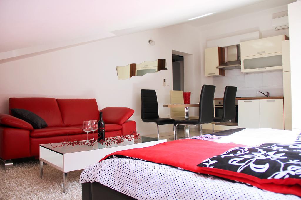 Apartments Villa Lili Umag Ruang foto
